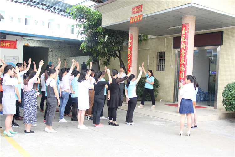 胡金花用自己的行動證明了，她在這次培訓(xùn)中所學(xué)習(xí)到內(nèi)容，更傳遞了“愛”的精神理念。