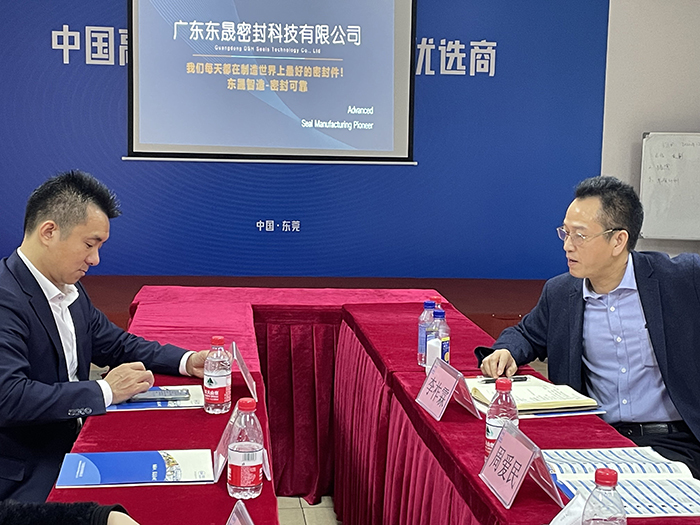對(duì)話東晟密封：單仁牛商與李主任共議現(xiàn)場
